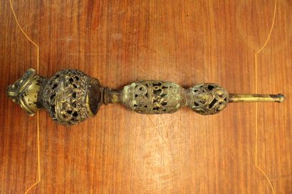AFRICA. Meeting of two bronze pipes decorated...
