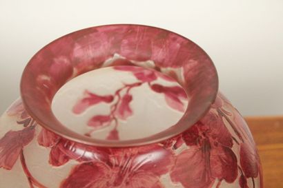 François-Théodore LEGRAS (1839-1916), 
Vase...