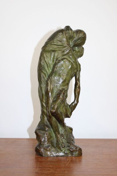 Oscar SINIA (1877-?) 
Pieta pleurante, bronze,...