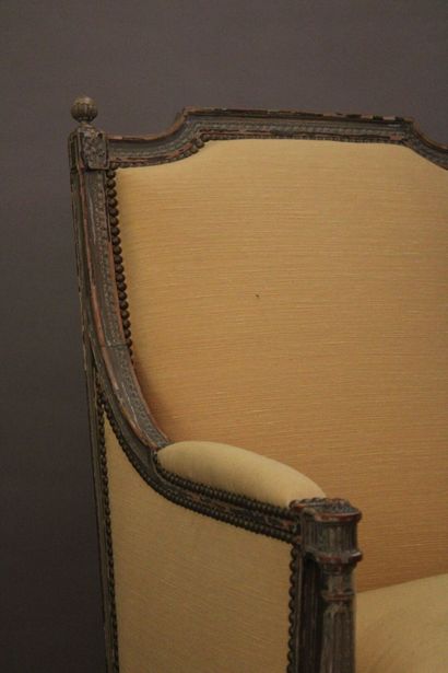 Large bergère de style Louis XVI en bois...