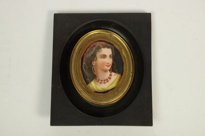 Ecole du XXème siècle, portrait de femme,...