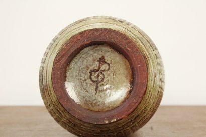 Olivier PETTIT (1918-1979) Ceramic vase....