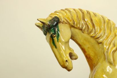 DONATIEN (1887-1955)
Horse in glazed ceramic...