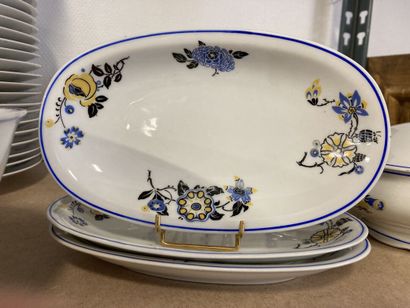 LIMOGES (in the taste of) Part of porcelain...