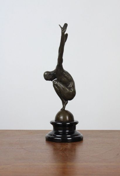 MILO (1893-1970)
Homme en équilibre sur une...