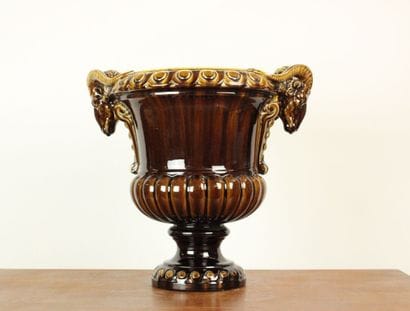 SARREGUEMINES. Cover pot in polychrome earthenware...