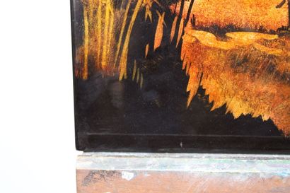 VIETNAM. Panneau en bois laqué à décor de...