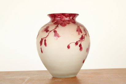 François-Théodore LEGRAS (1839-1916), 
Vase...