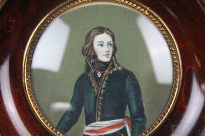 Miniature figurant le jeune Napoléon Bonaparte...