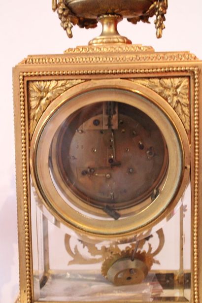 Portico clock in white marble, chiseled and...