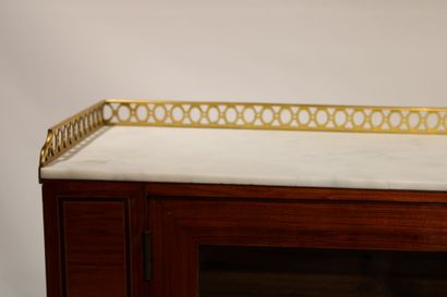 Cylinder desk with step, in rosewood veneer...