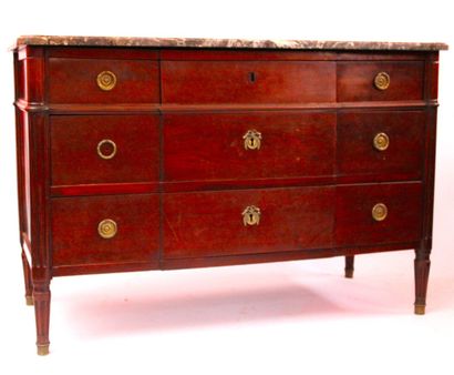 Mahogany and mahogany veneer chest of drawers....