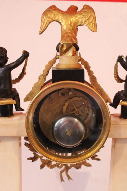 Portico clock in white marble, chiseled and...