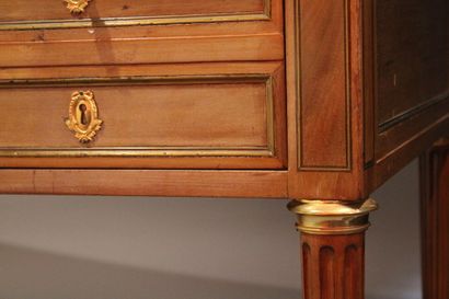Flat desk with box built in oak and resinous...