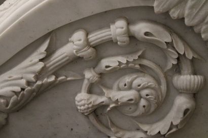 Important antique style console in carved...