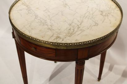 Table bouillotte in mahogany wood and mahogany...