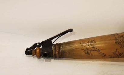 Powder jar in horn decorated with hunting...