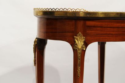 Elegant flying table of oval shape decorated...
