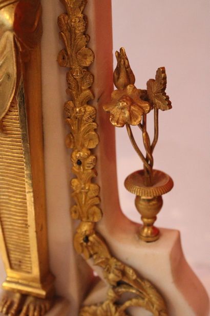 Portico clock in white marble, chiseled and...