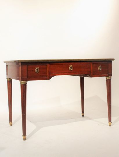 Mahogany and mahogany veneer flat desk opening...