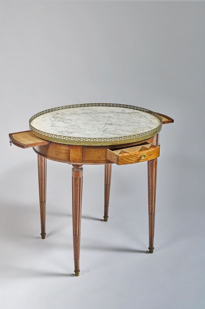 Table bouillotte in mahogany wood and mahogany...
