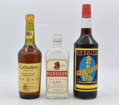 Assortiment de 3 bouteilles de spiritueux...