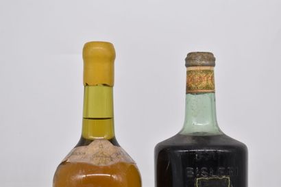 Assortiment de 2 bouteilles de spiritueux...