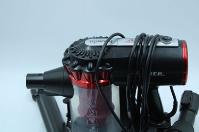 Aspirateur - Force pratique RBT 2759 avec...