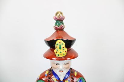 CHINE. 
Mandarin assis, statue en porcelaine...