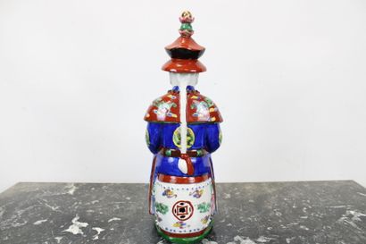 CHINE. 
Mandarin assis, statue en porcelaine...