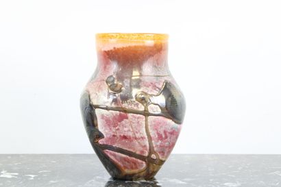 Jean Claude NOVARO (1943-2015).
Vase en verre...