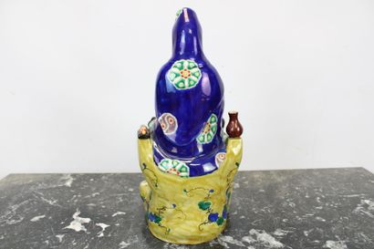CHINE. 
Guanyin assise, statuette en porcelaine...