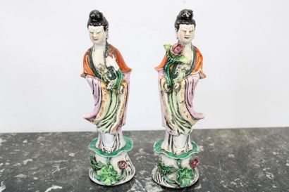 CHINE
Kuan Yin, sculptures en porcelaine...