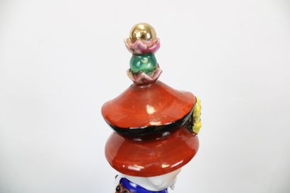 CHINE. 
Mandarin assis, statue en porcelaine...