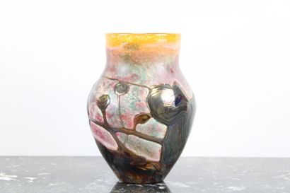 Jean Claude NOVARO (1943-2015).
Vase en verre...