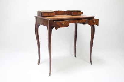 Nancy School.
Desk in mahogany veneer and...