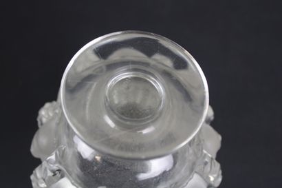 LALIQUE France. Dampierre model. 
Transparent...