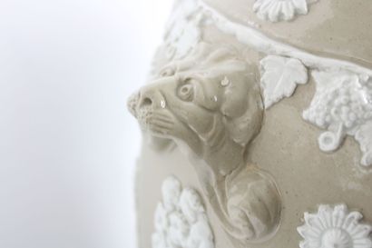 WEDGWOOD. In the taste of.
Glazed ceramic...