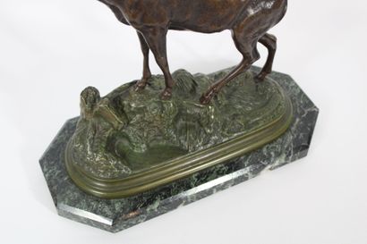 Clovis MASSON (1887-1913).
Deer, patinated...
