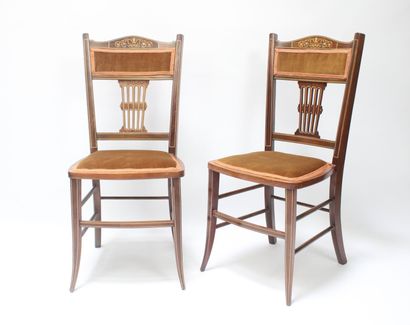 Pair of English marquetry chairs. 19th century.
Dimensions:...