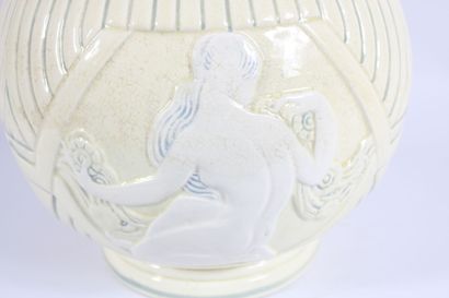 ORCHIES. Attributed to.
Large Art Deco pot...
