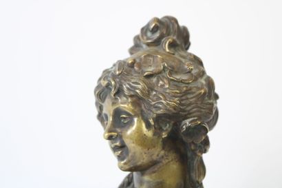CLODION (1738-1814). Based on.
Female bust...