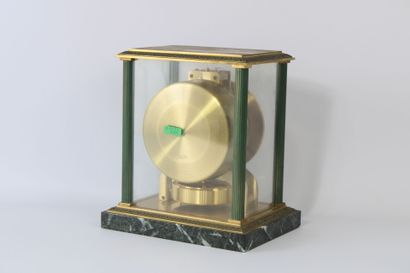 JAEGER-LE-COULTRE.
Vendôme atmos perpetual-movement...