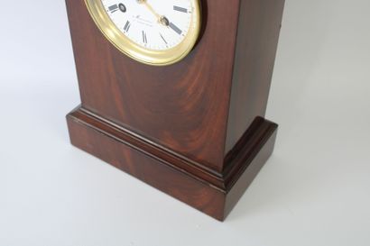 Mahogany veneered terminal clock, Roman numeral...