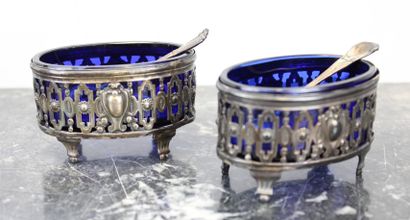 Pair of salt cellars with silver mount hallmarked...