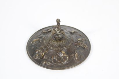 Pair of bronze cassolettes with plant decoration...