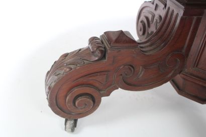 Large mottled mahogany pedestal table with...