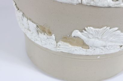 WEDGWOOD. In the taste of.
Glazed ceramic...