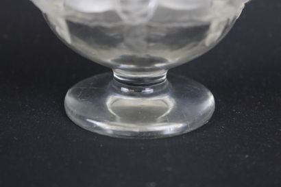LALIQUE France. Dampierre model. 
Transparent...