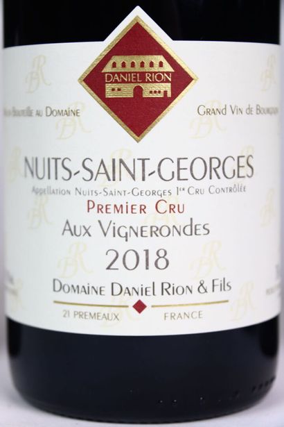 12 bouteilles de NUITS-SAINT-GEORGES 1er...